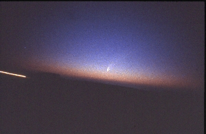 Komet West, 02.03.1976, 0553h MEZ, Miranda RE, 28mm/ f2.8, 20s, Kodak Highspeed Ektachrome