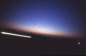 Komet West, 02.03.1976, 0557h MEZ, Miranda RE, 28mm/ f2.8, 20s, Kodak Highspeed Ektachrome